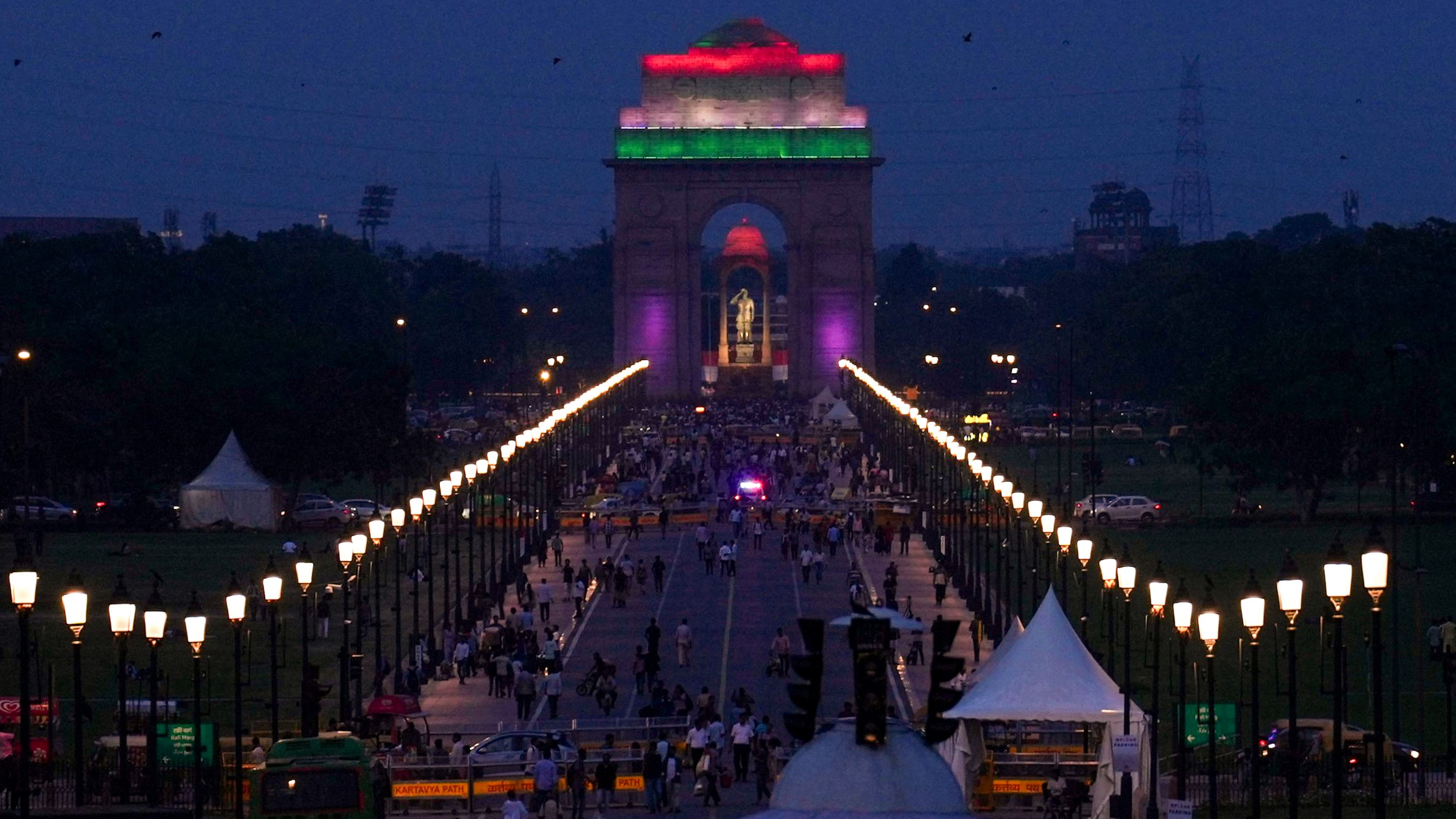 <div class="paragraphs"><p>An illuminated view of the India Gate ahead of 78th Independence Day celebration in New Delhi.</p></div>